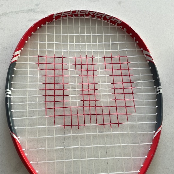 Wilson Federer 25 Junior Tennis Racquet - (Unisex) Grip Size: 3-7/8” - Picture 8 of 16